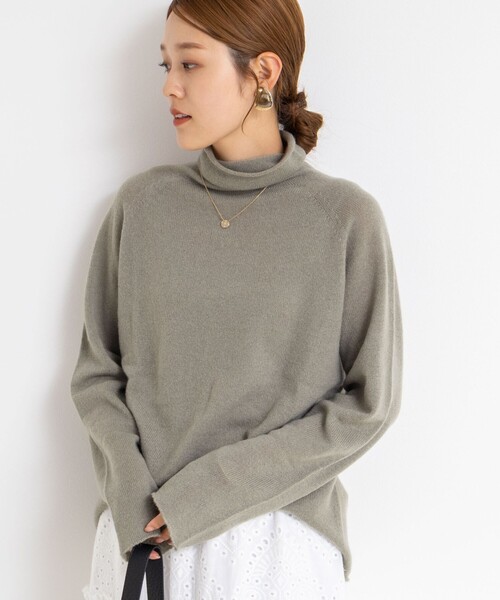 Rie Miller（リエミラー）の「PUREカシミヤタートルネックニット（ニット/セーター・レディース・ベビーピンク/サックスブルー/チャコールグレー/イエロー/ブラウン/グリーン・38）」の12枚目の写真