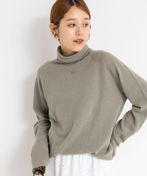 Rie Miller（リエミラー）の「PUREカシミヤタートルネックニット（ニット/セーター・レディース・ベビーピンク/サックスブルー/チャコールグレー/イエロー/ブラウン/グリーン・38）」の13枚目の写真