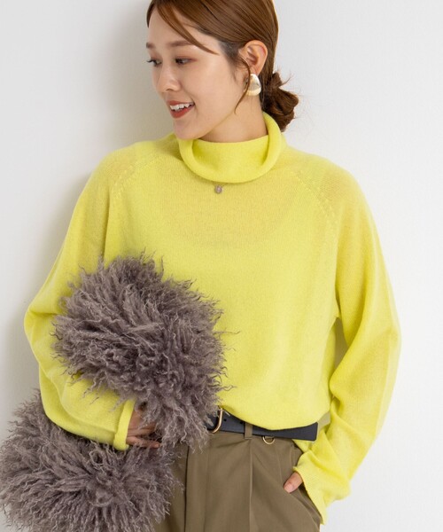 Rie Miller（リエミラー）の「PUREカシミヤタートルネックニット（ニット/セーター・レディース・ベビーピンク/サックスブルー/チャコールグレー/イエロー/ブラウン/グリーン・38）」の21枚目の写真