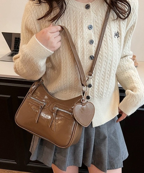Miniministore(ミニミニストア)の「レトロショルダーバッグ ハートチャーム付(ショルダーバッグ・レディース・アイボリー/ブラック/ブラウン/キャメル/ワインレッド・FREE)」の14枚目の写真