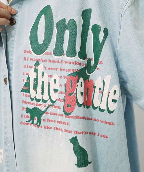 ScoLar（スカラー）の「153607：スカラーグラフィック柄デニムコート（デニムジャケット・レディース・ブルー/ネイビー・M）」の12枚目の写真