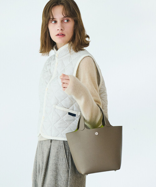 ADAWAS(アダワズ)の「ADAWAS |〈別注〉カシミヤ シアーセーター WOMEN(ニット/セーター・レディース・グリーン/ブラック/グレー/ピンク/アイボリー・ONE)」の17枚目の写真