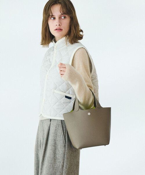 ADAWAS(アダワズ)の「ADAWAS |〈別注〉カシミヤ シアーセーター WOMEN(ニット/セーター・レディース・グリーン/ブラック/グレー/ピンク/アイボリー・ONE)」の2枚目の写真