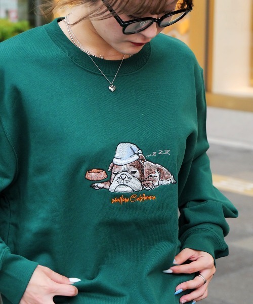 MELLOW(メロー)の「MELLOW DOG SWEAT / イラスト刺繍 / 犬柄 / ブルドッグ スウェット トレーナー(スウェット・メンズ・グリーン/グレー/ブラック・M/L/XL)」の9枚目の写真