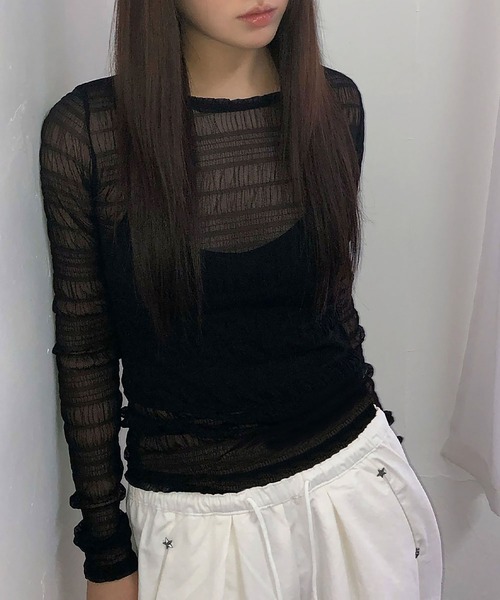 Ampirula(アンピルーラ)の「シャーリング シースルー トップス 長袖 シアートップス(Tシャツ/カットソー・レディース・ブラック/ホワイト・FREE)」の5枚目の写真