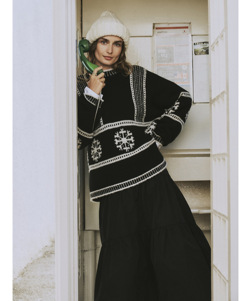 Banana Republic（バナナリパブリック）の「フェアアイル クールネックセーター（ニット/セーター・レディース・ブラック×ホワイト/アイボリー・S/XS/L/M）」の7枚目の写真