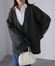 Riberry（リベリー）の「ワイドスリーブ深Vネックニット（ニット/セーター）」