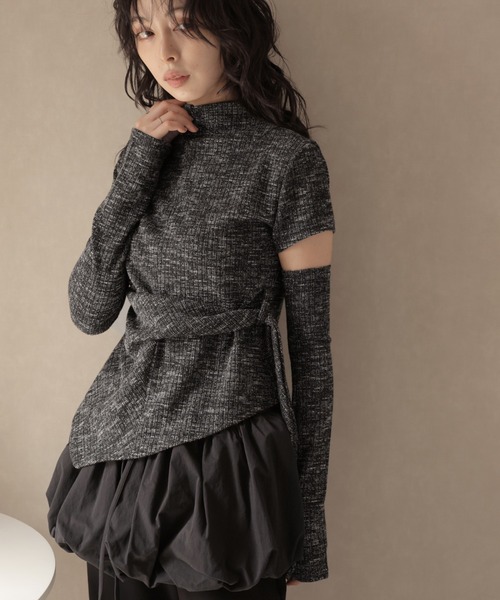 Ulysses(ユリシス)の「アームウォーマー付ウエストデザイン半袖トップス(Tシャツ/カットソー・レディース・ブラウン/ブラック・M/S)」の5枚目の写真