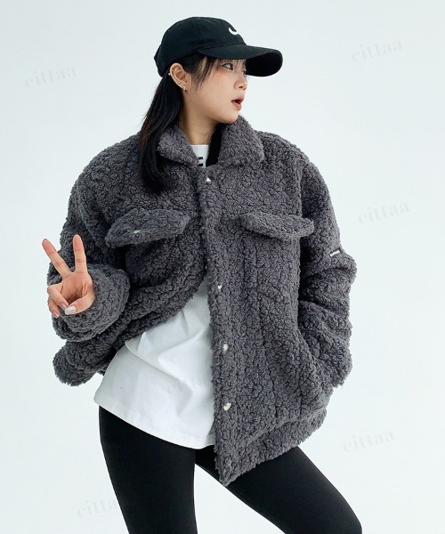 Dalfwin（ダールフィン）の「韓国ファッション 袖ラベルボアジャケット（ブルゾン・レディース・ベージュ/ブラック/グレー・FREE）」の19枚目の写真