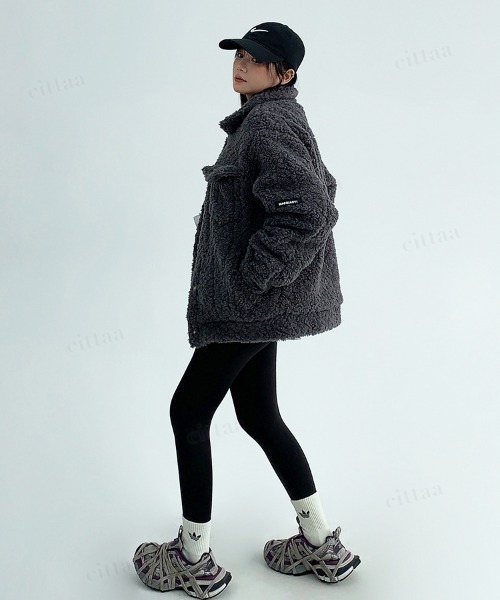 Dalfwin（ダールフィン）の「韓国ファッション 袖ラベルボアジャケット（ブルゾン・レディース・ベージュ/ブラック/グレー・FREE）」の21枚目の写真