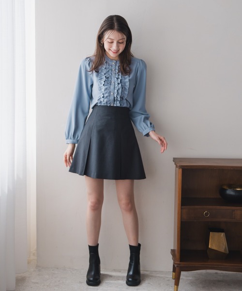 MISCH MASCH(ミッシュマッシュ)の「スパンラメアソートミニスカート(スカート・レディース・ブラック/チャコールグレー/ベージュ/レッド・M/S)」の7枚目の写真