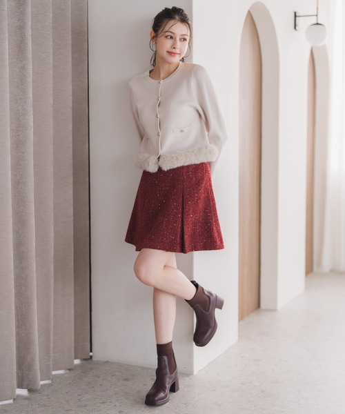 MISCH MASCH(ミッシュマッシュ)の「スパンラメアソートミニスカート(スカート・レディース・ブラック/チャコールグレー/ベージュ/レッド・M/S)」の16枚目の写真