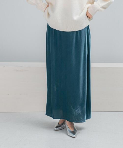 URBAN RESEARCH ROSSO WOMEN（アーバンリサーチ　ロッソ）の「ベロアロングスカート（スカート・レディース・ベージュ系その他/ブルー・38/36）」の13枚目の写真