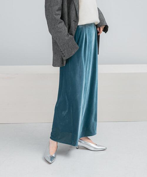 URBAN RESEARCH ROSSO WOMEN（アーバンリサーチ　ロッソ）の「ベロアロングスカート（スカート・レディース・ベージュ系その他/ブルー・38/36）」の17枚目の写真