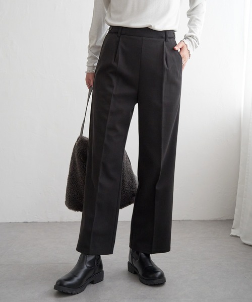 IKKA LOUNGE（イッカラウンジ）の「【2点セット】GOKU楽ペプラムジレセット（パンツドレス・レディース・ブラック/モカ/チャコール・M/L/S）」の21枚目の写真