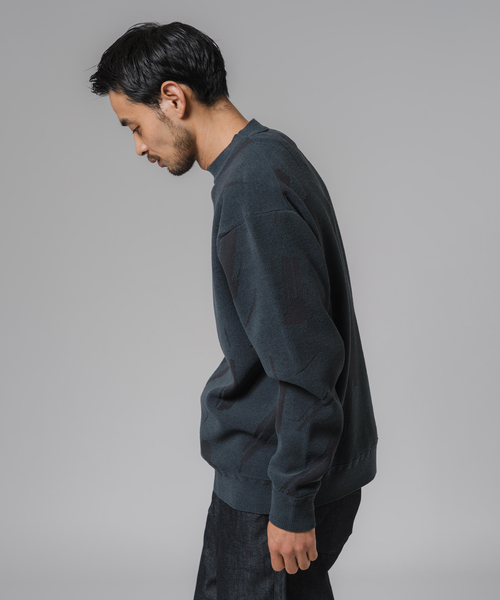 EDIFICE（エディフィス）の「ジャガード シェニール ヤーン クルーネック プルオーバー（ニット/セーター・メンズ・ベージュ系その他/ブルー・MEDIUM/LARGE）」の20枚目の写真