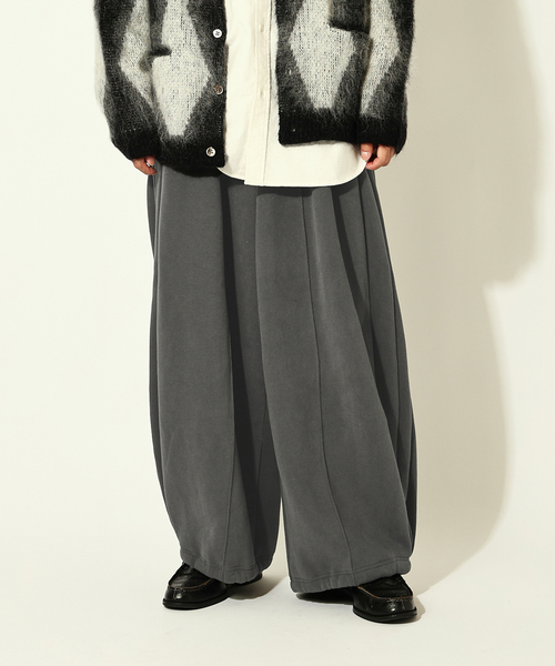 JOURNAL STANDARD（ジャーナルスタンダード）の「コントアー スウェット トラウザー パンツ（スウェットパンツ・メンズ・ブラック/チャコールグレー/ライトグレー・MEDIUM/LARGE）」の17枚目の写真