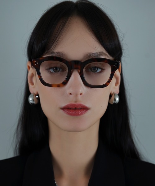 NUEF （ヌエフ）の「Cinq05（メガネ・レディース・ブラック/グレー/ブラウン・FREE）」の3枚目の写真