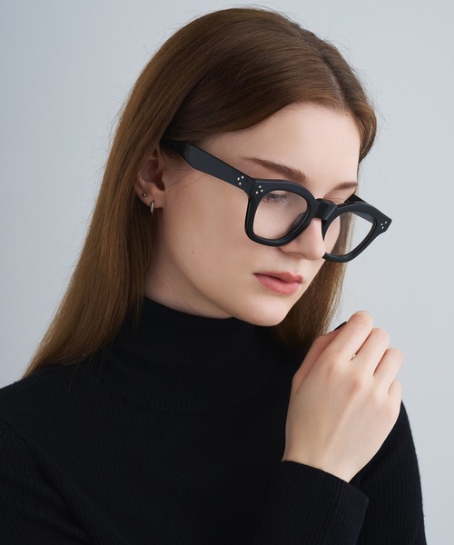 NUEF （ヌエフ）の「Cinq05（メガネ・レディース・ブラック/グレー/ブラウン・FREE）」の14枚目の写真