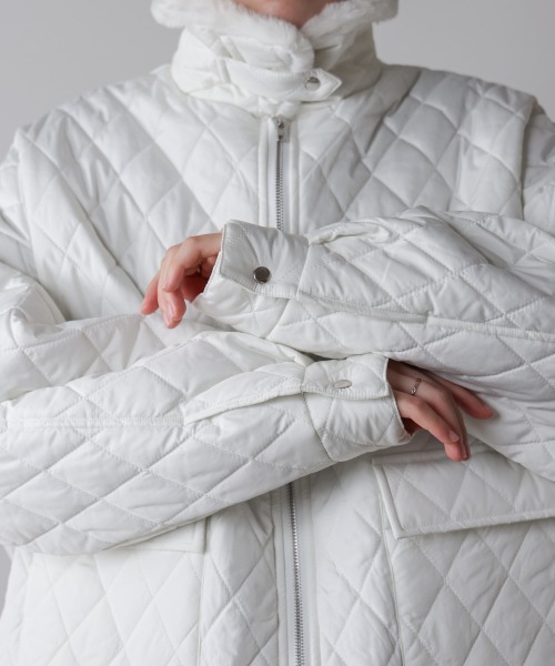 Bou Jeloud（ブージュルード）の「タフタダイヤキルト中綿ジャケット（その他アウター・レディース・オフホワイト/ブラック・M）」の18枚目の写真