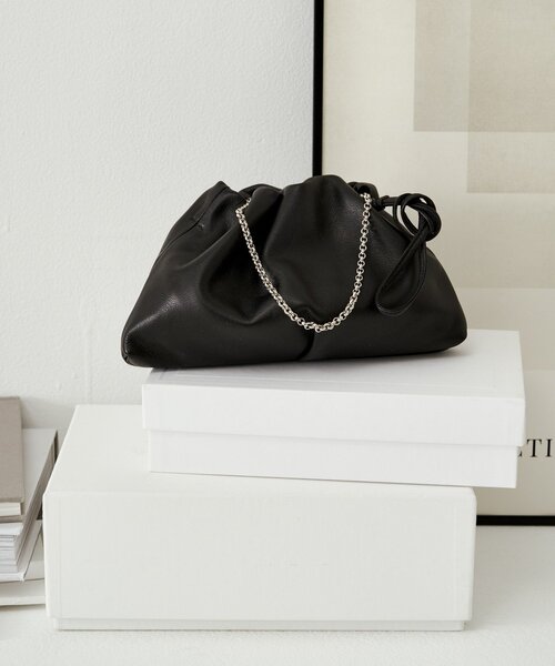 russet（ラシット）の「レザー巾着4WAYミニショルダーバッグ（ショルダーバッグ・レディース・ホワイト/ブラック/サックスブルー/シルバー/レッド・FREE）」の18枚目の写真