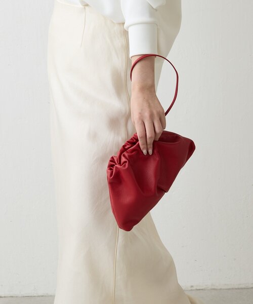 russet(ラシット)の「レザー巾着4WAYミニショルダーバッグ(ショルダーバッグ・レディース・ホワイト/ブラック/サックスブルー/シルバー/レッド・FREE)」の17枚目の写真