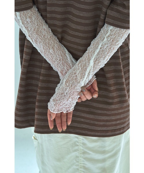 marjour（マージュール）の「VINTAGE NUANCE SHEER LACE TOPS（Tシャツ/カットソー・レディース・オフホワイト/ブラウン・M）」の7枚目の写真