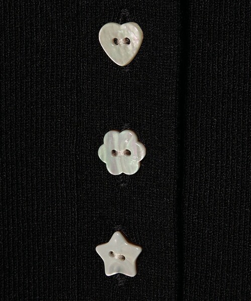 EMMEL REFINES（エメルリファインズ）の「＜EMMEL REFINES＞EM HW マルチボタン ソデボリューム ニット（ニット/セーター・レディース・グレー/ライラック/ブラック・FREE）」の21枚目の写真