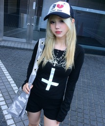 NIIER NOR（ニアノア）の「A'GEM/9 × .kom 『NIIER NOR/ニアノア』 CROSS HENLEY L/S TEE/クロスデザイン ヘンリー長袖Tシャツ（Tシャツ/カットソー）」