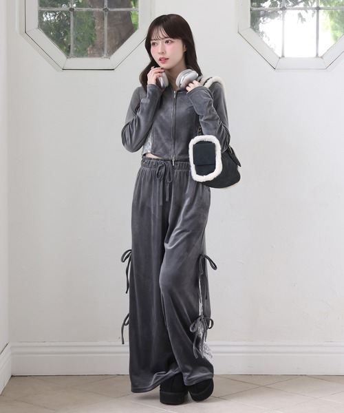 one after another NICE CLAUP(ワンアフターアナザーナイスクラップ)の「【セットで着れる】ベロアリボンパンツ(デニムパンツ・レディース・アイボリー/ブラック/グレー・FREE)」の4枚目の写真