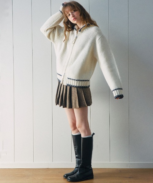 ELOOPS(イーループス)の「【ELOOPS】配色スタンドカラー ウールニットブルゾン(カーディガン/ボレロ・レディース・バーガンディー/アイボリー/チャコールグレー・FREE)」の19枚目の写真