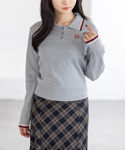 clear（クリア）の「刺繍入り配色ポロニット［大人 カジュアル 着回し力抜群］（ニット/セーター・レディース・ネイビー/アイボリー/ブラウン/グレー・F）」の3枚目の写真