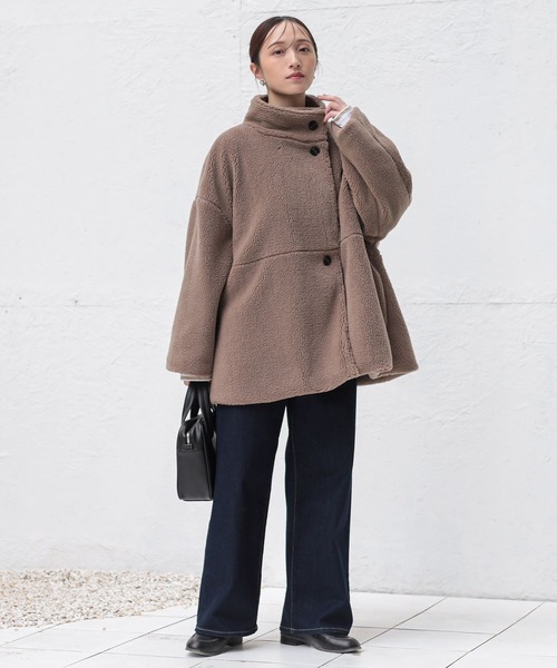 n'OrLABEL（ノアールレーベル）の「『スタンドカラーボアショートコート』（その他アウター・レディース・チャコール/モカ・FREE）」の9枚目の写真
