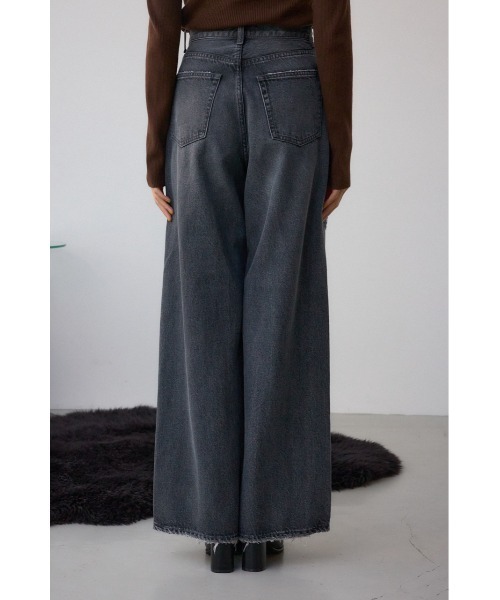 AZUL by moussy(アズールバイマウジー)の「AZUL DENIM リペアワイドデニム(デニムパンツ・レディース・ライトブルー/ライトブラック・SMALL/MEDIUM)」の8枚目の写真