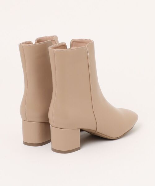 Bridget Birkin(ブリジットバーキン)の「【Bridget Birkin】サイドスリットショートブーツ(53055B)(ブーツ・レディース・ベージュ/ブラック・LL/L/S/M)」の3枚目の写真
