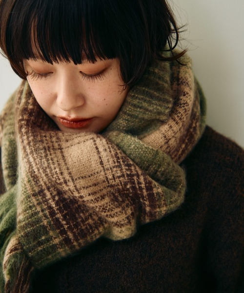 Crisp（クリスプ）の「チェックフリンジマフラー（マフラー・レディース・グリーン/アイボリー/ブルー・FREE）」の10枚目の写真