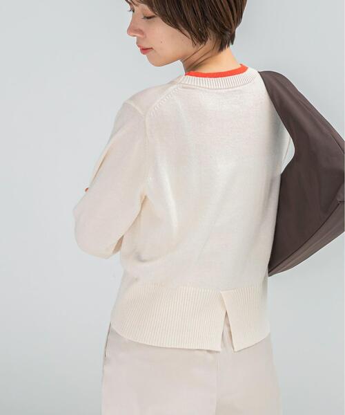 URBAN RESEARCH ROSSO WOMEN（アーバンリサーチ　ロッソ）の「カシミヤ混バイカラーコンパクトニット（ニット/セーター・レディース・グレー系その他/ブルー系その他/レッド系その他/ホワイト系その他・FREE）」の7枚目の写真