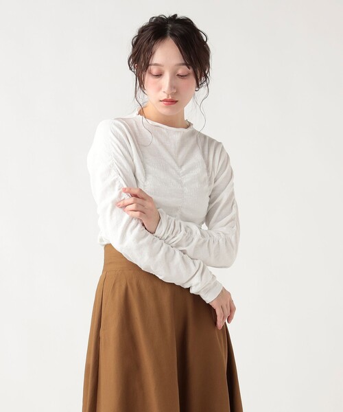 BEAMS HEART(ビームスハート)の「シャーリング ギャザー プルオーバー(Tシャツ/カットソー・レディース・オフホワイト/ブラック/ミント・FREE)」の1枚目の写真