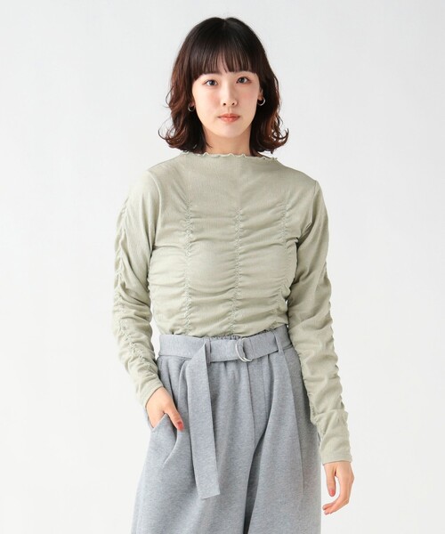 BEAMS HEART(ビームスハート)の「シャーリング ギャザー プルオーバー(Tシャツ/カットソー・レディース・オフホワイト/ブラック/ミント・FREE)」の3枚目の写真