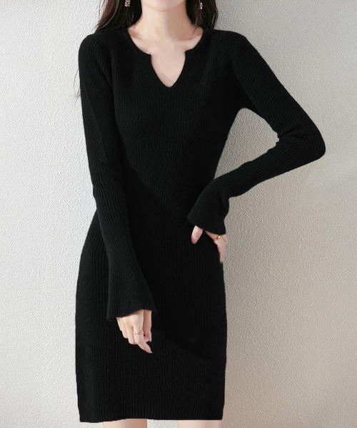 Miniministore(ミニミニストア)の「キーネック タイトリブニットワンピース(ワンピース・レディース・ラベンダー/ライトベージュ/カーキ/ブラック/モカ・FREE)」の2枚目の写真