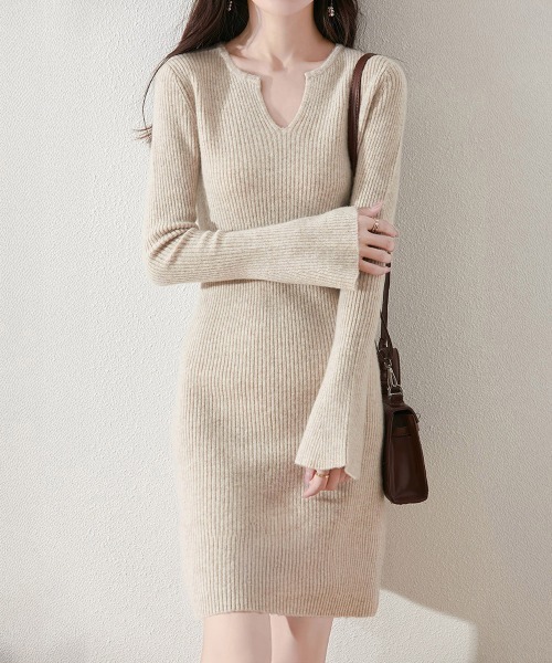 Miniministore(ミニミニストア)の「キーネック タイトリブニットワンピース(ワンピース・レディース・ラベンダー/ライトベージュ/カーキ/ブラック/モカ・FREE)」の8枚目の写真