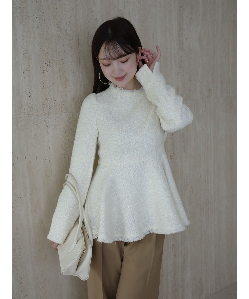 anuans アニュアンス　フロントボタンぺプラムブラウス　ホワイト　白 アニュアンス anuans フロントボタンペプラムブラウス （LIGHT BEIGE