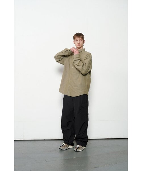 HORLISUN(ホーリーサン)の「Jane Denim Shirt Olive(シャツ/ブラウス・レディース・その他・LARGE)」の13枚目の写真