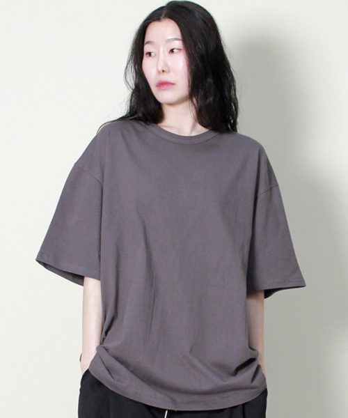 DEMARC(ドゥマーク)の「オーバーサイズ 無地 レイヤード 半袖Tシャツ チャコール(Tシャツ/カットソー・レディース・その他・MEDIUM/LARGE)」の7枚目の写真