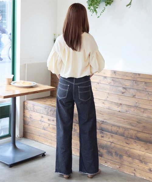 titivate（ティティベイト）の「ボリュームスリーブスキッパーブラウス（シャツ/ブラウス・レディース・クリーム/オフホワイト/ブラック・L/M/S）」の16枚目の写真