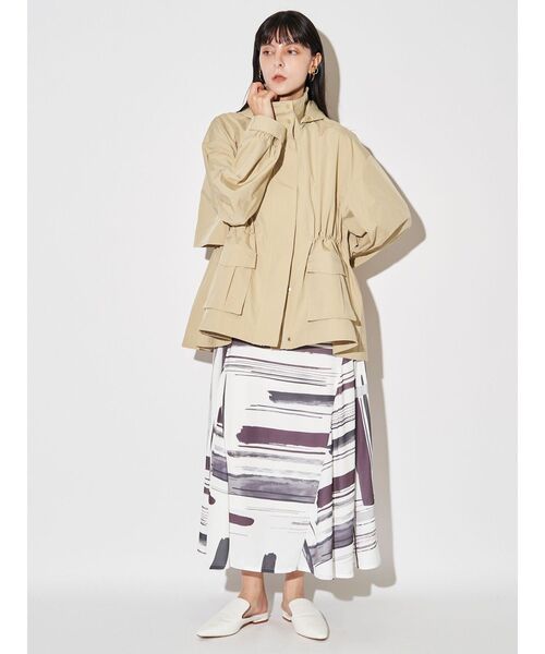 ELENDEEK（エレンディーク）の「フルイドラインキャミワンピース（ワンピース・レディース・オフホワイト/ネイビー・FREE）」の10枚目の写真