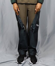 CODE I'M（コードアイエム）の「セミワイドフィットメモリーコンビジッパーポケットカーゴパンツカーキ（スウェットパンツ）」