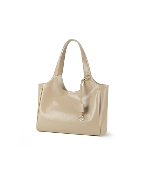 Yuje(ユジェ)の「LIBER BAG_large (3color)(ショルダーバッグ・レディース・ライトグレー/ブラック/ブラウン系その他/ライトベージュ・FREE)」の4枚目の写真