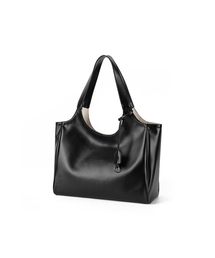 Yuje（ユジェ）の「LIBER BAG_large (3color)（ショルダーバッグ）」