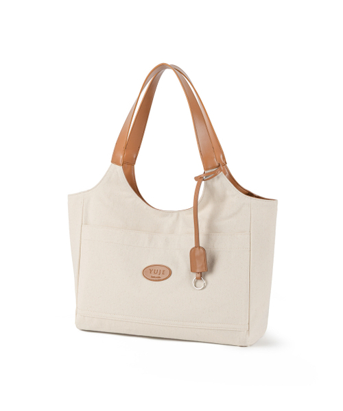 Yuje(ユジェ)の「LIBER BAG_large (3color)(ショルダーバッグ・レディース・ライトグレー/ブラック/ブラウン系その他/ライトベージュ・FREE)」の7枚目の写真